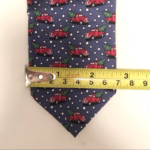 NWT Vineyard Vines Truck &Tree neck tie - Picture 9 of 9